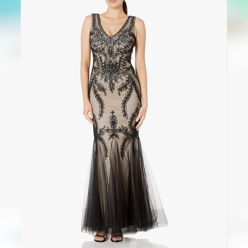 👍NWT Cachet black embroidered tulle beige stretch lined maxi gown dress size 12